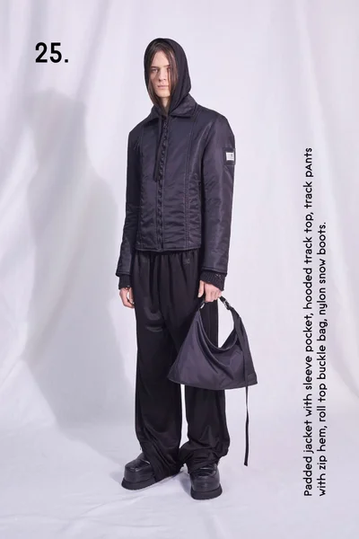 Look 25